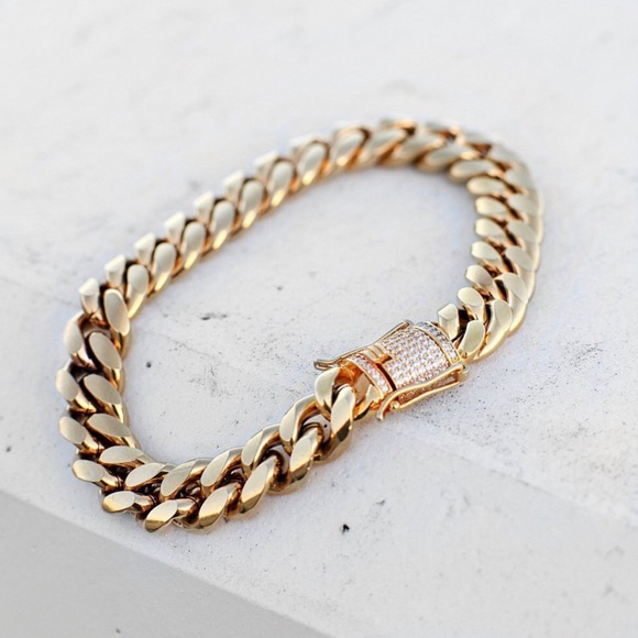 18kt GOLD PLATED STEEL ICED LOCK CUBAN BRACELET - Picture 4 of 4